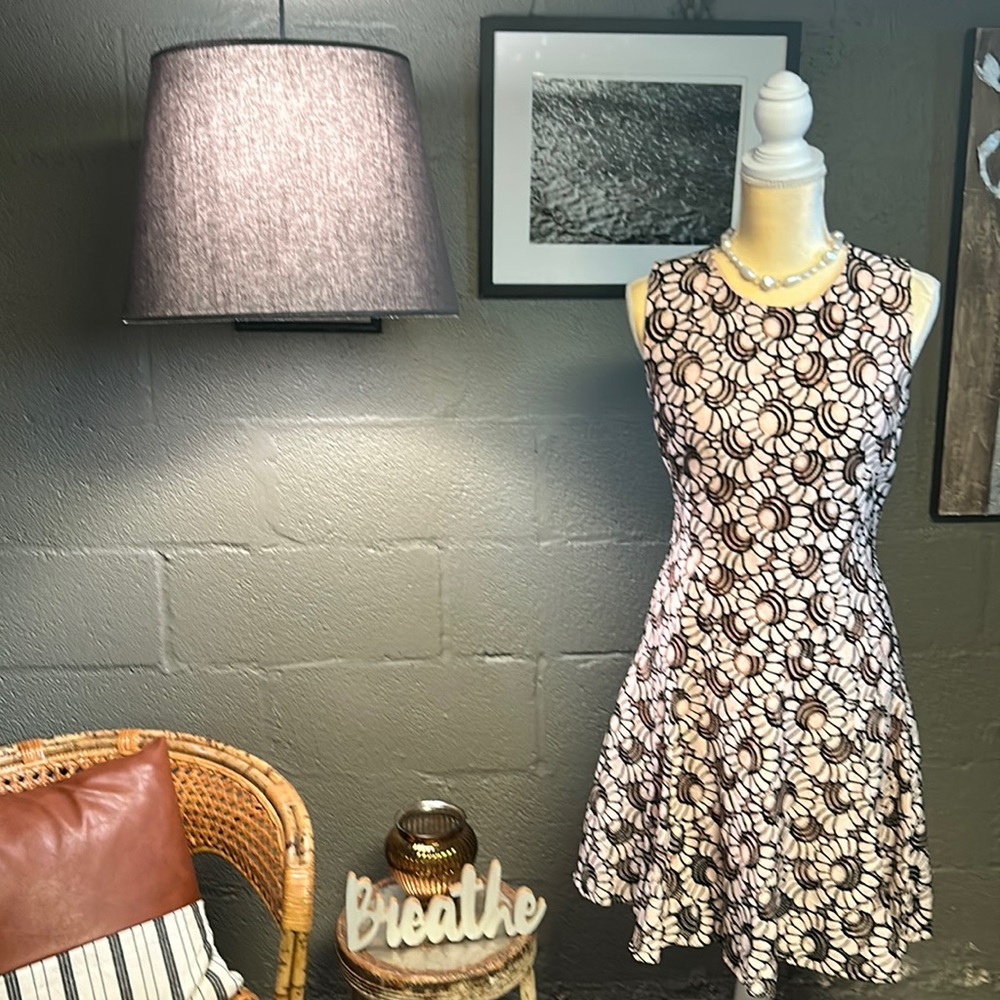 Tommy Hilfiger Sz 6 lace floral party dress